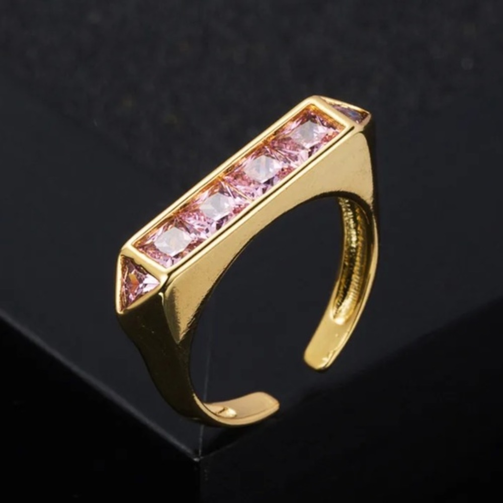 Pink gemstone ring NWT